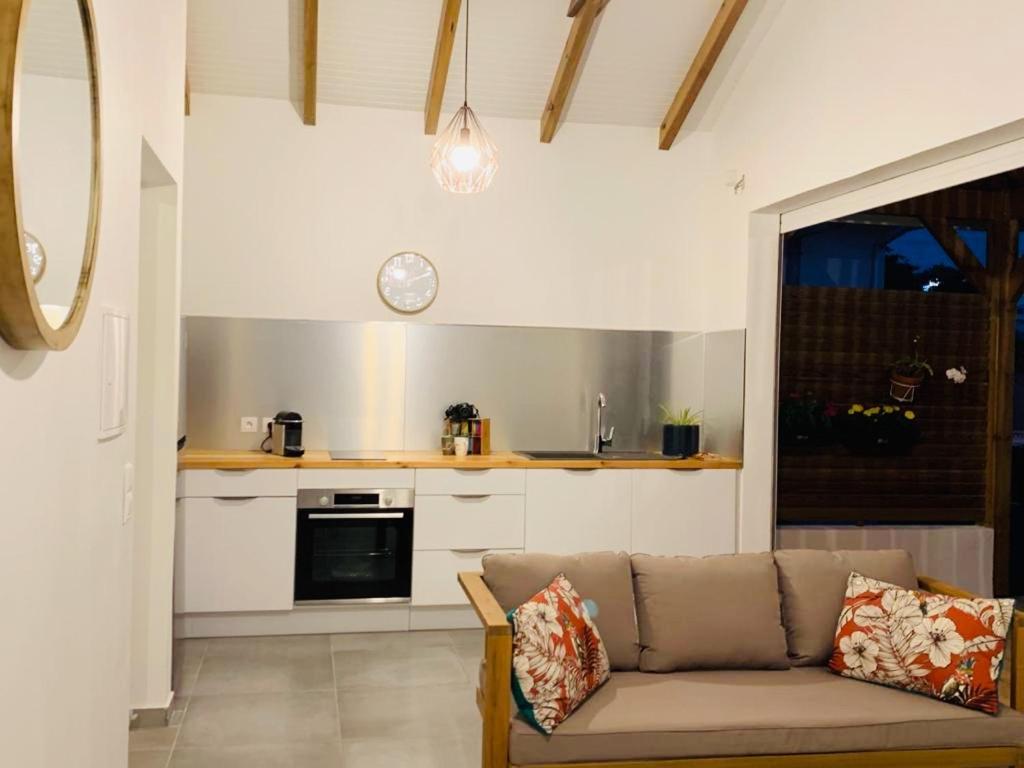 Vanille, A Proximite Des Plages, Idealement Situe Pour Visiter La Guadeloupe Le Gosier  Kültér fotó